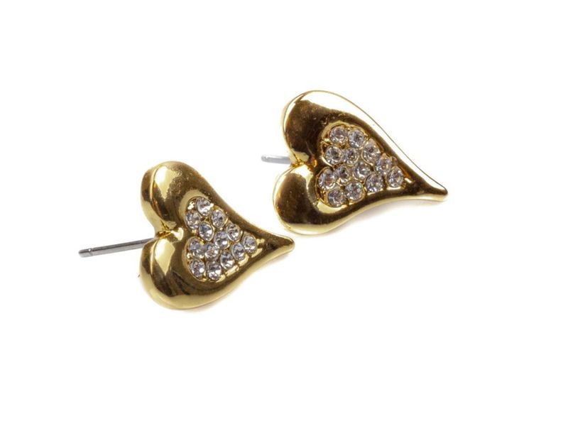 Gullfargede hjerter med blanke stener